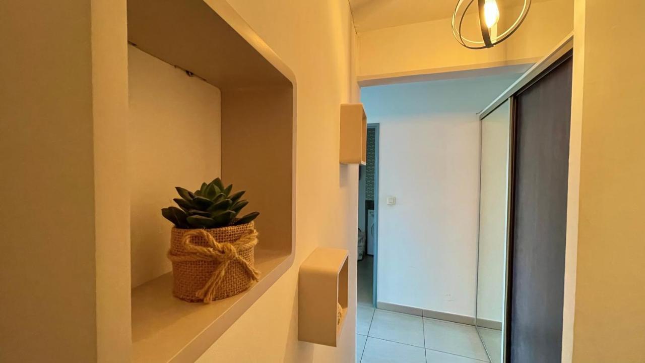 Studio Cosy Tout Equipe - Idealement Situe 생드니 외부 사진